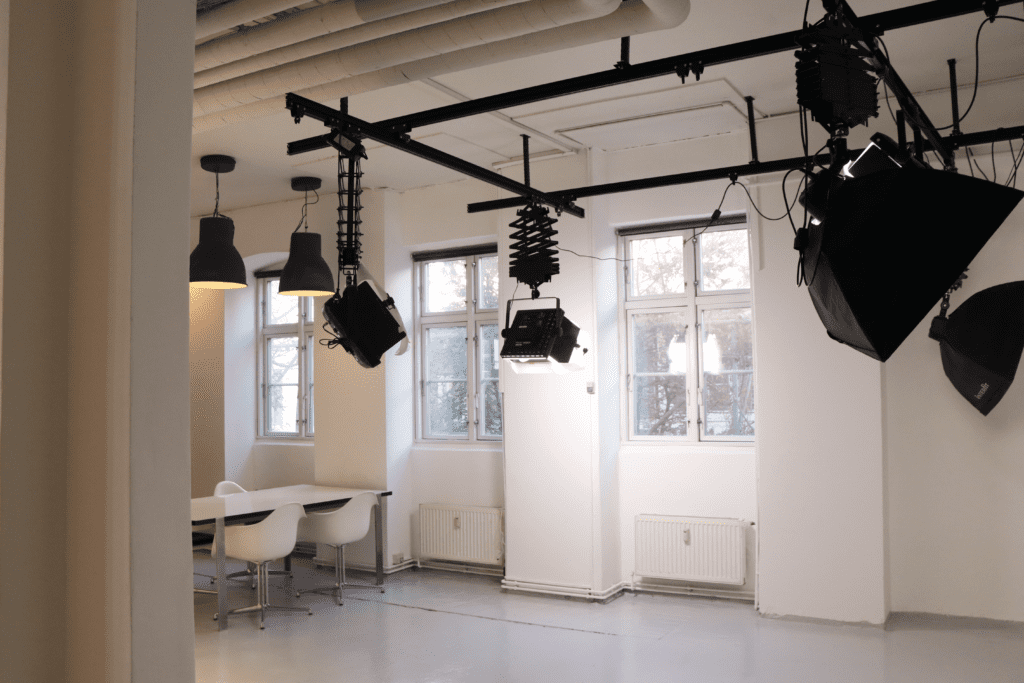 Studio 52c setupt lamps